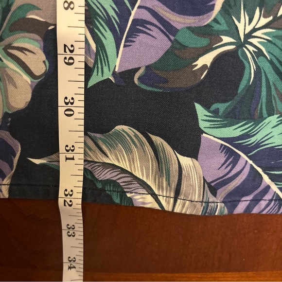 Tommy‎ Bahama Green and Purple Casual Hawaiian Style Button Down Shirt XXL - Picture 6 of 6